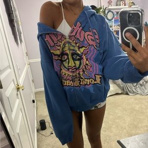 One size from urban, sublime zip up.